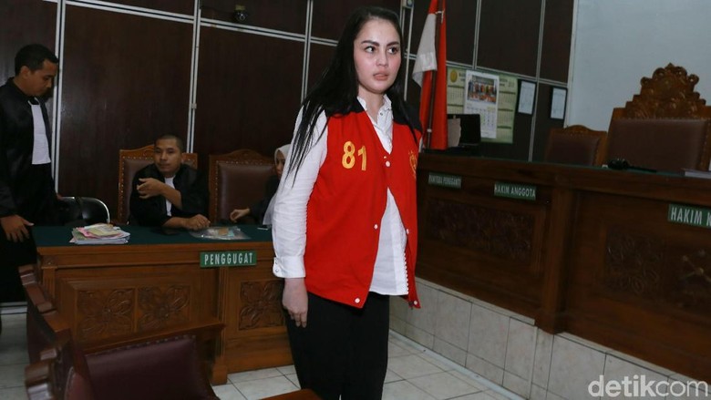 Tak Seceria Saat Ditangkap, Jennifer Dunn Lebih Pilih Diam Tak Seceria Saat Ditangkap, Jennifer Dunn Lebih Pilih Diam