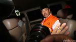 KPK Beri Bupati Bandung Barat Abu Bakar Rompi Oranye