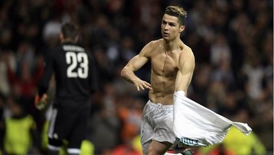 Seperti Cristiano Ronaldo, Para Pesepakbola Ini Juga Tidak Bertato