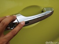 Berita Populer: Rem Motor Matik Rentan Blong, Kuburan Mobil Mewah