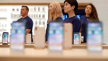 Saat ini ada 160 staf Apple yang ada di Jepang. Foto: Reuters