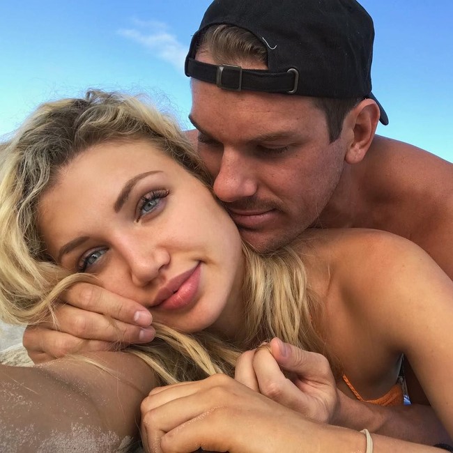 Gabrielle Epstein adalah kekasih dari James Roberts yang merupakan perenang Olimpiade Australia. Wanita cantik 23 tahun tersebut adalah model dan influencer Instagram. Foto: Instagram