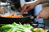 Waduh! Peneliti Sebut Ada 100 Partikel Plastik di Tiap Makanan, Ini Penjelesannya