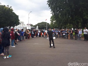 Aksi Kamisan, Massa Minta Jokowi Bentuk TGPF Kasus Novel