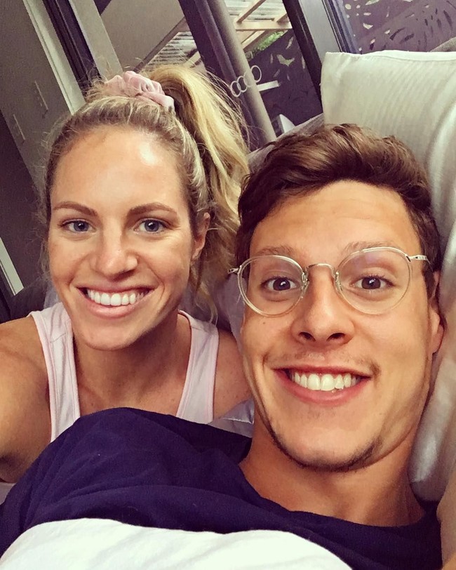 Atlet renang Mitchell Larkin mengencani sesama perenang yakni Emily Seebohm. Keduanya berpacaran sejak 2015. Foto: Instagram