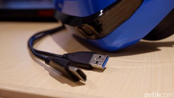 Terdapat port HDMI dan USB 3.0. (Foto: detikINET/Adi Fida Rahman)