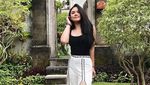 Be Happy! Senyum Putri Sarita saat Liburan Bersama
