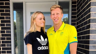 Pengacara Hingga Fotografer, Cantiknya Pacar Para Atlet Australia