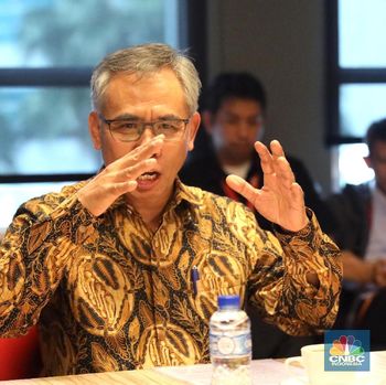 Ketua OJK : Dolar AS Tak Akan Lampaui Rp 14.000/US$