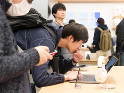 Mengintip Toko Anyar Apple di Shinjuku