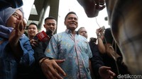 Mantan Dirut PT Mugi Rekso Abadi (MRA), Soetikno Soedarjo meninggalkan gedung KPK, Jakarta,  Kamis (12/4/2018).