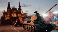 Tank tentara militer di Soviet. Foto: Host photo agency / RIA Novosti via Getty Images