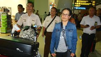 Setelah mendarat di Bandara Soekarno-Hatta, Tangerang, Banten, perasaan Parinah campur aduk. Senang tapi sedih. Campur aduk semunya, kata Parinah (Foto: ANTARA FOTO/Muhammad Iqbal)