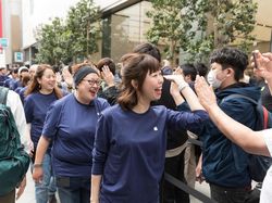 Mengintip Toko Anyar Apple di Shinjuku