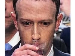 Meme Kocak Zuckerberg Disamakan dengan Robot