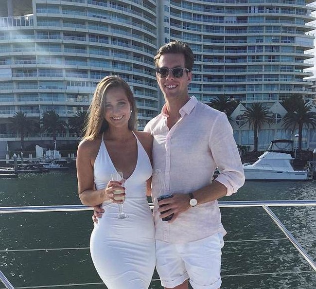 Lulusan kuliah hukum lain yang mengencani atlet Australia adalah Zoe ODwyer. Zoe yang merupakan pacar Dylan Wohterspoon kini bekerja di PBB. Wanita cantik ini diketahui punya dua gelar akademis untuk Hubungan International dan Hukum. Ia bahkan pernah magang untuk Senator Queensland Barry OSullivan di 2016. Foto: Instagram