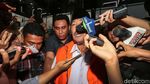 KPK Beri Bupati Bandung Barat Abu Bakar Rompi Oranye
