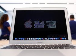 Mengintip Toko Anyar Apple di Shinjuku