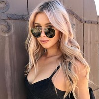 Mariah dan teman-temannya datang ke Scottsdale untuk pergi ke festival musik Phoenix Lights. Mariah mem-posting foto dengan sunglasses pada 7 April. Forgot my sunnies 🕶 for the @phxlightsfest festival so got some new ones today. Whatcha think? begitu keterangan di Instagramnya.  Foto: Instagram