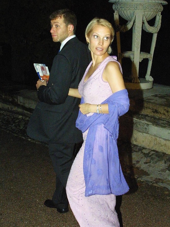 Irina Malandina juga merupakan janda dari Roman Abramovich. Saat bercerai pada 2007, wanita berusia 51 tahun itu mendapatkan harta gono-gini yang jumlahnya mencapai Rp 3,3 triliun. Foto: Getty Images