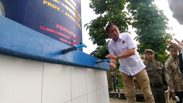 Menteri ESDM Ignasius Jonan cek sumur bor di Sampang-Madura