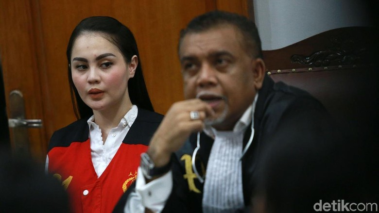 Faisal Haris Tunduk dengan Jennifer Dunn Berharap Semua Merestui Faisal Haris Tunduk dengan Jennifer Dunn Berharap Semua Merestui
