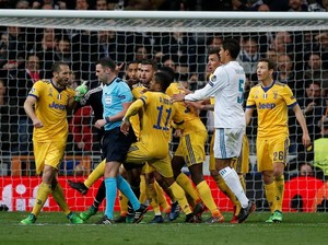 Benatia Protes Penalti Madrid dan Kartu Merah Buffon