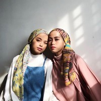Aina Lee dan Iman Lee pun sudah memiliki banyak fans di media sosial. Akun Instagram Aina Lee memiliki 25,7 ribu pengikut, sedangkan Iman Lee memiliki 30,6 ribu pengikut di Instagram. Foto: Instagram