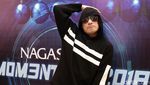 Gaya Konyol Firman Eks Idol saat Pose Depan Kamera