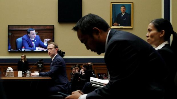 Zuckerberg Pun Jadi Korban Kebocoran Data Facebook