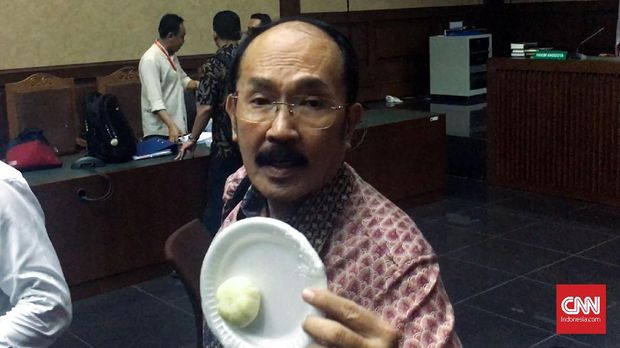 Terdakwa kasus penrintnagan penyidikan Fredrich Yunadi, di Pengadilan Tipikor Jakarta, beberapa waktu lalu.