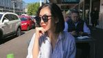 Be Happy! Senyum Putri Sarita saat Liburan Bersama