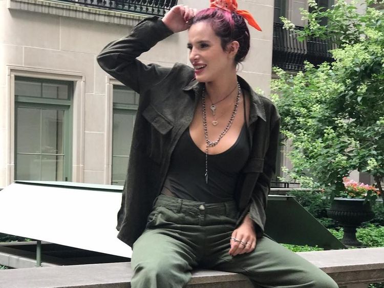 Si Cantik Bella Thorne, Sekali Posting Rp 864 Juta di Instagram