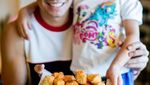 So Sweet! Begini Kebersamaan Samuel Rizal dengan Sang Anak Saat Makan