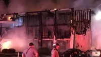 Satu apartemen dilaporkan hancur akibat kobaran api. (Foto: Dok. Fox Carolina)