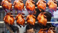 Menyajikan menu ayam saus soya sederhana, gerai makanan ini memiliki daya tariknya sendiri. Rasanya yang klasik dan tak berubah, selalu menempati hati setiap pengunjung. Foto: Istimewa