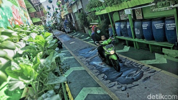 Asri dan Penuh Warna, Begini Kerennya Kampung Kreatif di Jakut