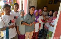 Pulang dari Istana, Bona yang Colek Jokowi Disambut Bak Artis