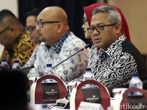KPU Ingatkan Alat Peraga Kampanye Harus Diturunkan di Masa Tenang