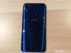 Vivo V9 Berbalut warna Biru yang Menggoda
