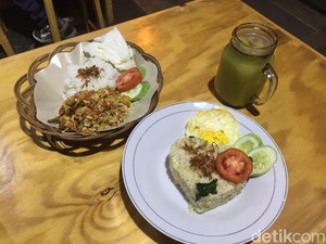 Ayam Tumbuk Sambal Gahar: Huahh! Pedas Gurih Ayam Tumbuk Racikan Annisa Bahar