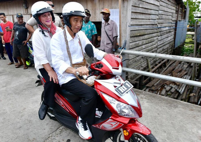  Motor  Listrik  yang Dipakai Jokowi Rakitan Gresik