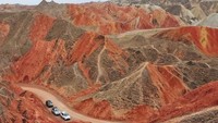 Pemandangan menawan ini bisa kamu saksikan di Gansu, sekitar 965 km sebelah barat Shanghai, China. (china_attracts/Instagram)