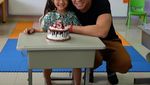 So Sweet! Begini Kebersamaan Samuel Rizal dengan Sang Anak Saat Makan