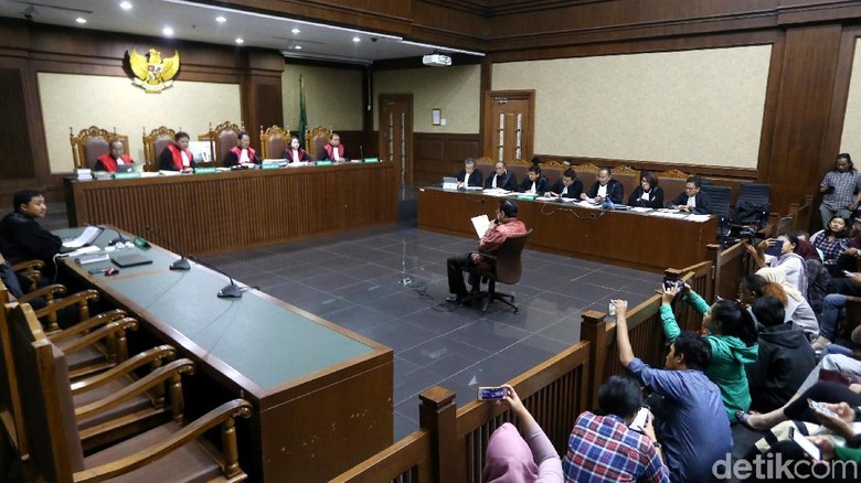 Pengacara Novanto: Interogasi FBI Tak Bisa Jadi Bukti Pengacara Novanto: Interogasi FBI Tak Bisa Jadi Bukti