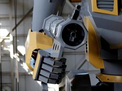 Keren! Pria Ini Bikin Sendiri Robot Raksasa ala Gundam