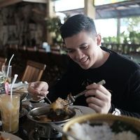 10 Pria Pengisi Hati Cinta Laura