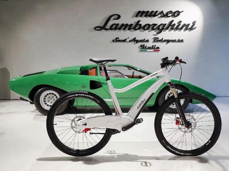 Keren Tidak Sepeda Listrik Lamborghini Ini?