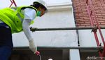 Gaya Rini Soemarno Ngecat Tembok Kantor