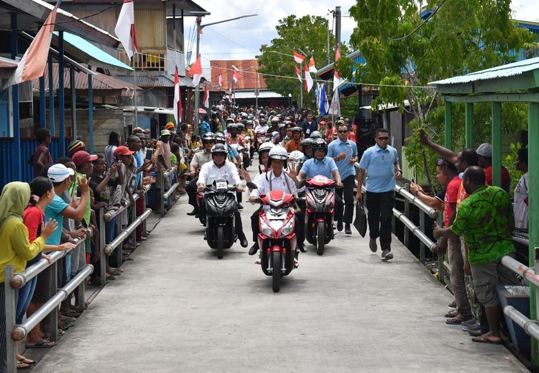 Sudah Dipakai Jokowi Ini Harapan Produsen Motor  Listrik 